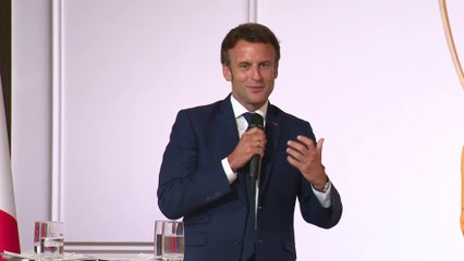 Emmanuel Macron : "On reçoit les grands sportifs, c'est un geste de reconnaissance" pour l'esport