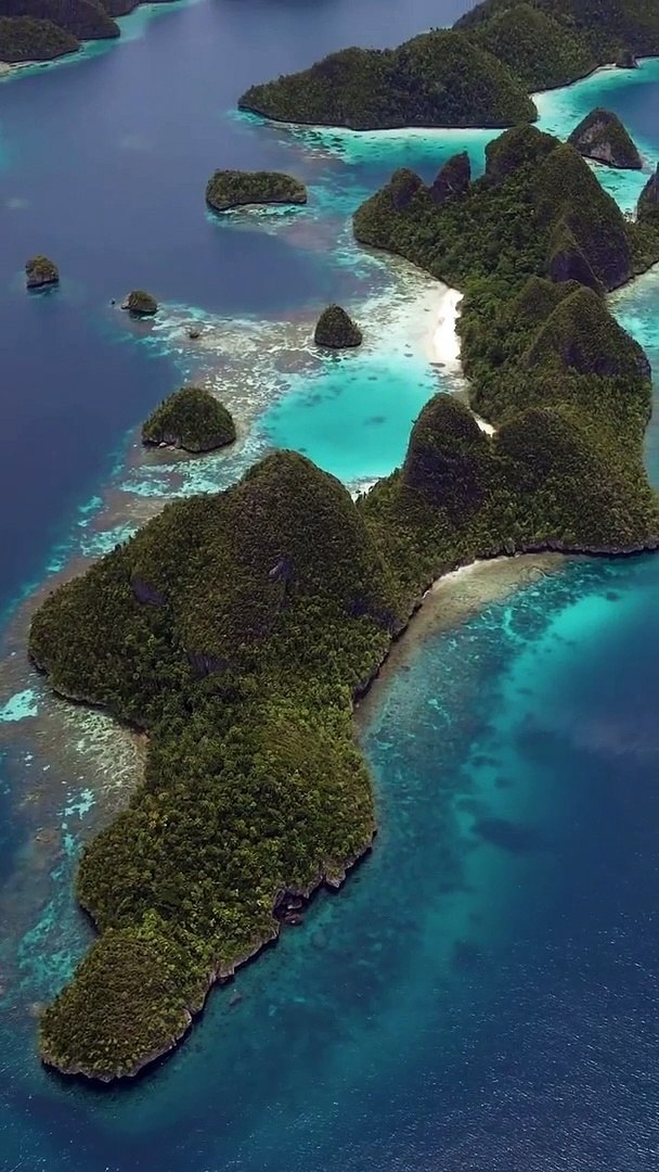 Beautiful travel destinations in Nusa Penida