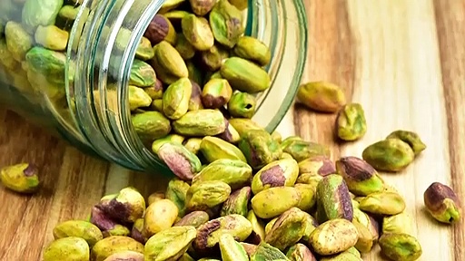 നട്ട്‌സ് കഴിക്കുന്നത് കൊണ്ടുള്ള ആരോഗ്യഗുണങ്ങള്‍ എത്രയാണെന്നറിയാമോ? ദിവസവും നിങ്ങള്‍ കഴിക്കേണ്ട അഞ്ച് തരം നട്ട്‌സുകളെക്കുറിച്ച്