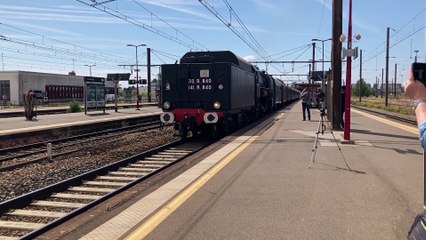 VIDEO : Une locomotive à vapeur de retour sur les voies de la gare des Aubrais dans le Loiret