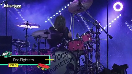 Somebody to Love (Queen cover) Dave on drums, Taylor on vocals - Foo Fighters (live)