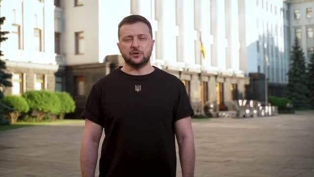 Ukrayna Devlet Başkanı Zelenskiy, savaşın 100. gününde ulusa seslendi