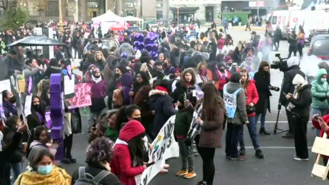 Manifestação contra feminicídios na Argentina