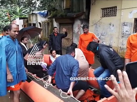 കനത്ത മഴ; കോട്ടയം വഴിയുള്ള ട്രെയിനുകൾ റദ്ധാക്കി