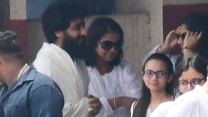 Bollywood Singer KK funeral पर son, wife troll, चिता को देख मुस्कुराते दिखे | Boldsky #entertainment