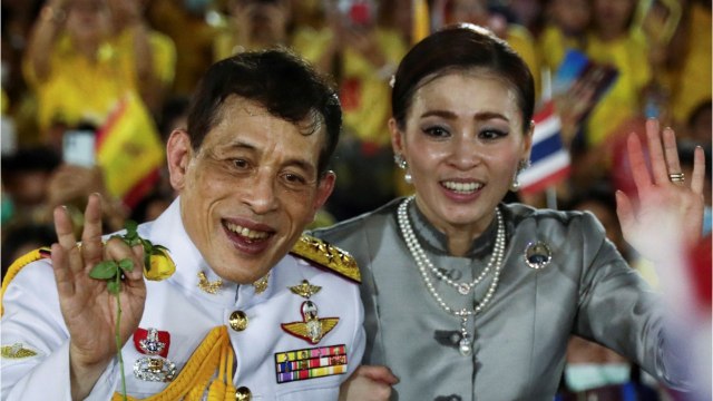 GALA VIDEO - La reine Suthida de Thaïlande : pourquoi son mariage avec Rama X a été une surprise