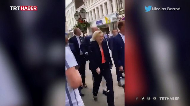 Fransa'da aşırı sağcı Le Pen'e yumurtalı saldırı