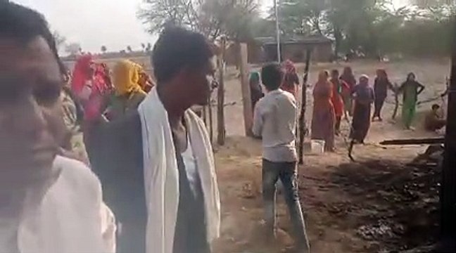 दौसा. तीन कच्चे घरों में लगी भीषण आग, घरेल सामान जलकर राख