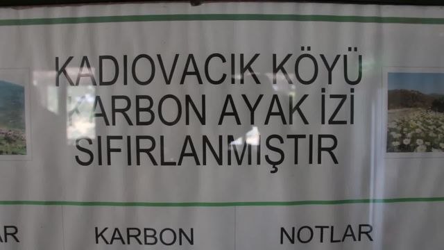İzmir'in Çevreci Kadıovacık'ta Tasarruflu Ampul ve Elektrikli Bisiklet Kullanımına Geçildi
