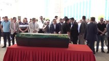 Cumhurbaşkanı Yardımcısı Oktay, Yusuf Yerkel'in oğlunun cenaze törenine katıldı