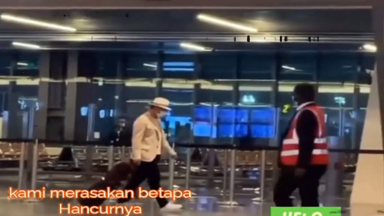 Tangis Ridwan Kamil pecah bersimpuh di pelukan ibunda, Usai Berjuang Mencari Eril, Bikin Nyesek