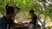 MASAK KARI AYAM INDIA DI ATAS RUMAH POHON