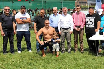 Başpehlivanlar, altın kemerin sahibi olmak için Er Meydanı'na çıkacak