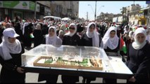 Donne palestinesi in marcia a Gaza contro 