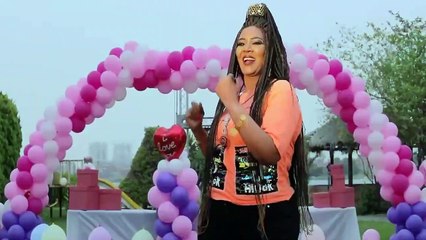 جواهر تطرح أحدث أغانيها بعنوان هبروكولو.