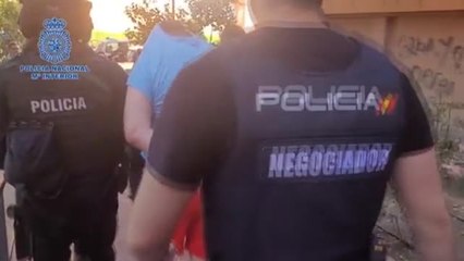 Detienen a un hombre tras atrincherarse en Coslada con sus hijas durante siete horas