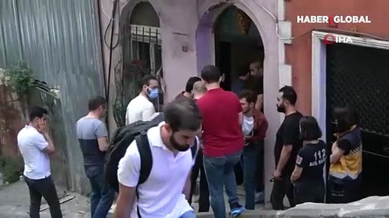 İstanbul Beyoğlu'nda domuz bağıyla cinayet işleyen yaşlı kadın, domuz bağıyla öldürülmüş halde bulundu