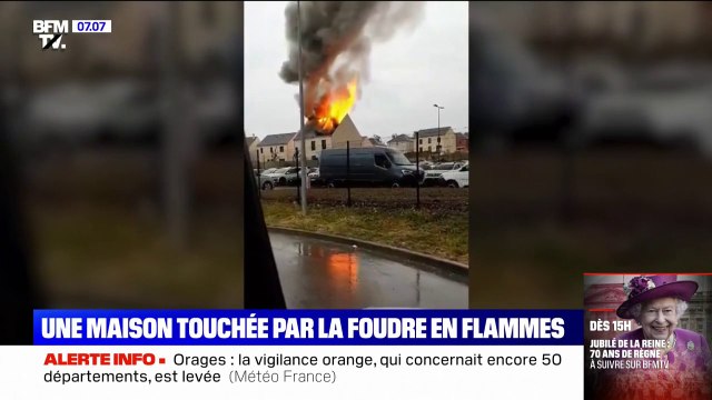En Seine-et-Marne, une maison prend feu après avoir été touchée par la foudre