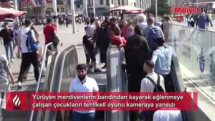 Yürüyen merdivenlerde tehlikeli oyun