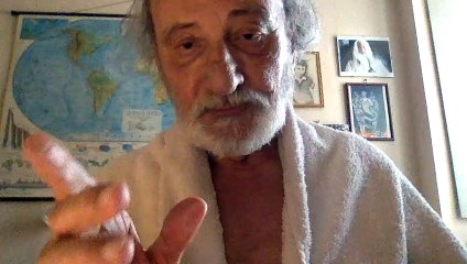 LO SCHIACCIANOCI & VLADIMIR PUTIN