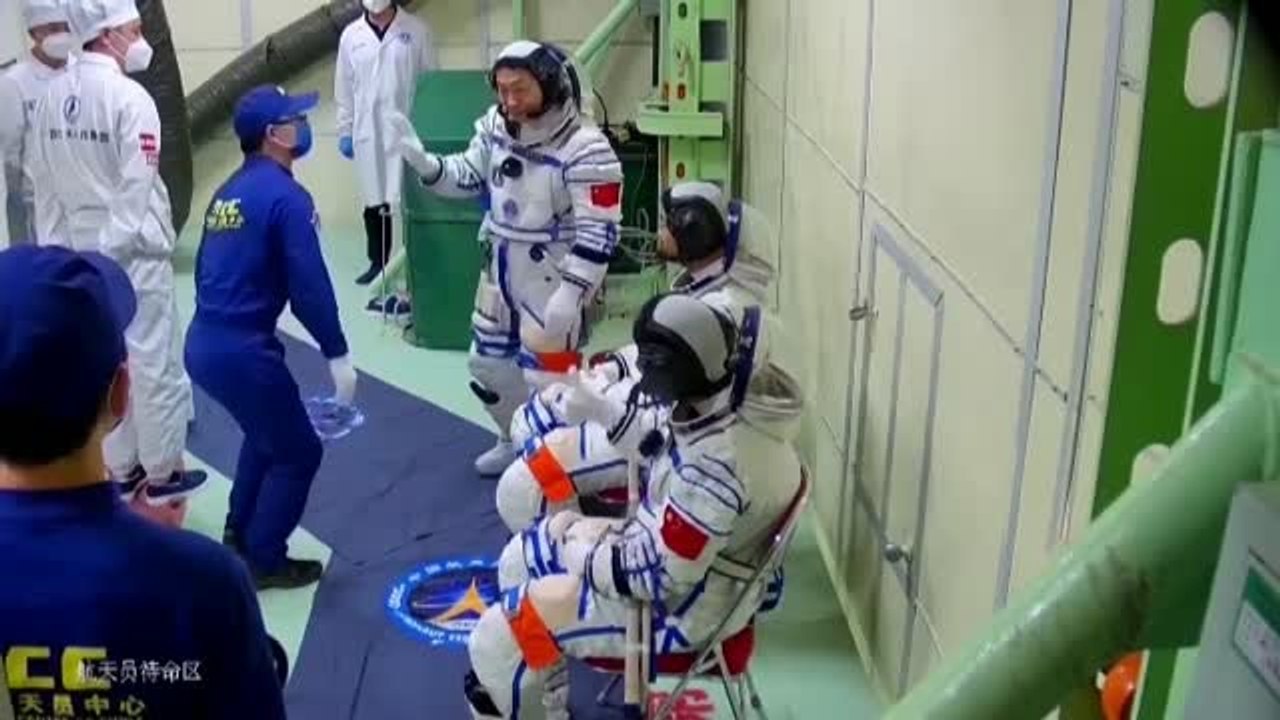 Tres astronautas chinos orbitarán la Tierra durante seis meses a bordo de la Shenzhou-14