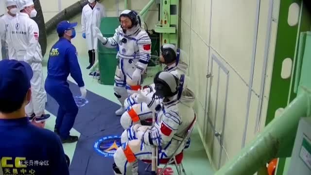 Tres astronautas chinos orbitarán la Tierra durante seis meses a bordo de la Shenzhou-14