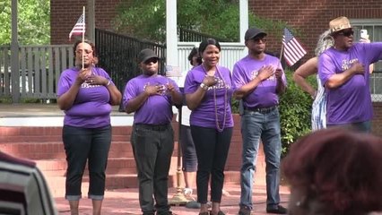 Georgia eyaleti vali adayı Stacey Abrams mitingde konuştu