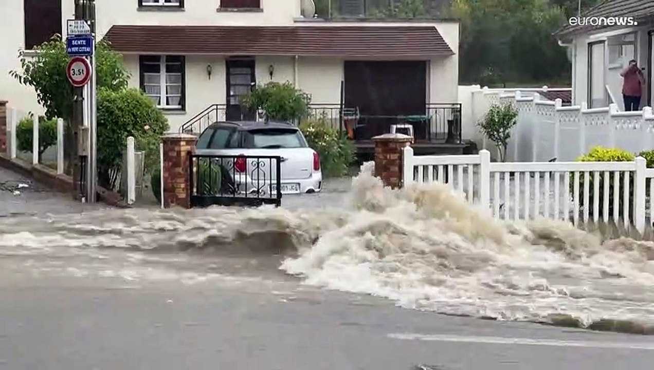 Frankreich: Eine Tote und schwere Schäden durch Unwetter