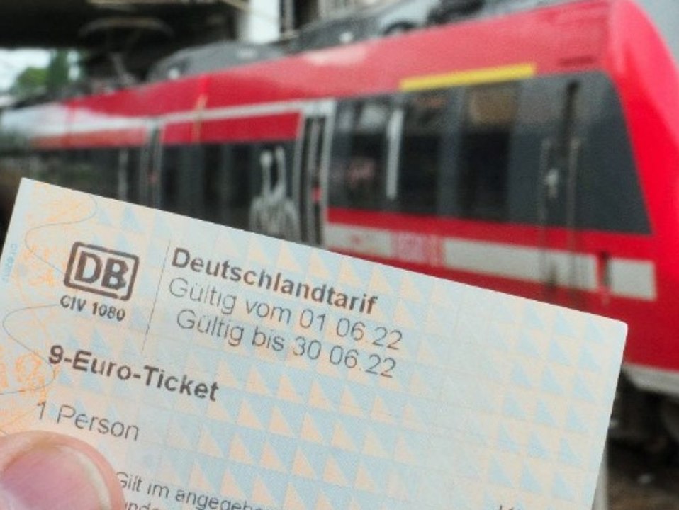 Verbände fordern Lösungen für dauerhaft billigen Nahverkehr