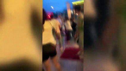 AKP MKYK üyesinin eşi ve iki adamı çocukları dövdü!