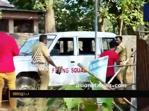 കര്‍ണപടം പൊട്ടലും കയ്യൊടിക്കലും; കാസര്‍കോട്ട് വിദ്യാര്‍ത്ഥി അതിക്രമത്തെ ഭയന്ന് അധ്യാപകര്‍