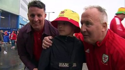 Fans celebrate as Wales reaches World Cup