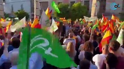 Abascal rebautiza al PSOE en una abarrotada plaza de Jerez: "Partido socialista ni obrero ni español"