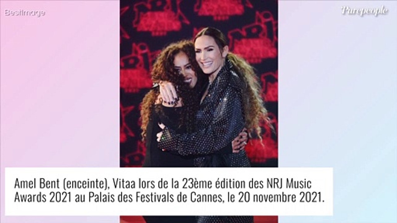 Vitaa maman infatigable : cette photo improbable de sa fille Noa, qui la suit partout