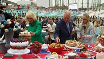 شاهد: الأمير تشارلز وزوجته يشاركان في غداء اليوبيل الكبير