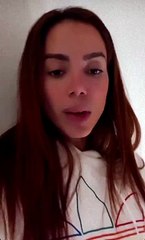 Anitta pede fim de polêmica com sertanejos e diz ser contra CPI