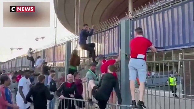 Stade de France : les supporters anglais et espagnols peuvent porter plainte dans leur pays