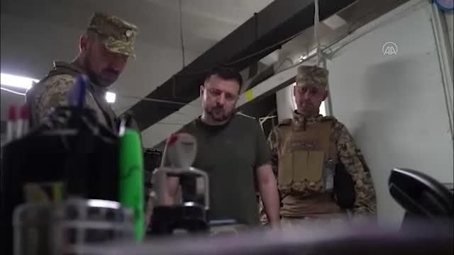 ZAPORİJYA - Ukrayna Devlet Başkanı Zelenskiy cephe hattında