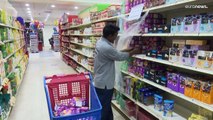 شاهد: رفع المنتجات الهندية من متاجر كويتية بسبب تصريحات 
