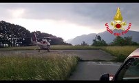 Lecco, in pericolo sullo strapiombo: i pompieri lo recuperano in extremis in elicottero