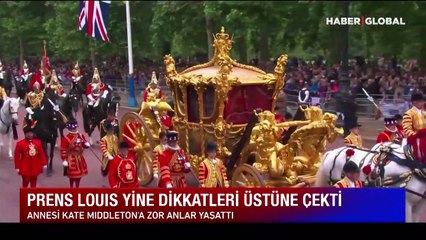 Kraliçe II. Elizabeth’in hologramı halkı selamladı