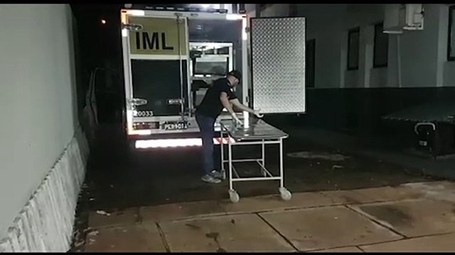 Corpo de homem morto a facadas em Santa Lúcia dá entrada no IML de Cascavel