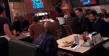 Men at Work S03 E01
