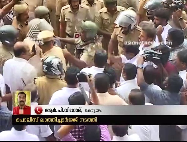 പിഎസ്‌സി നിയമനം തട്ടിപ്പെന്ന് യൂത്ത് ലീഗ്, പൊലീസിന് നേരെ ചീമുട്ടയേറ്