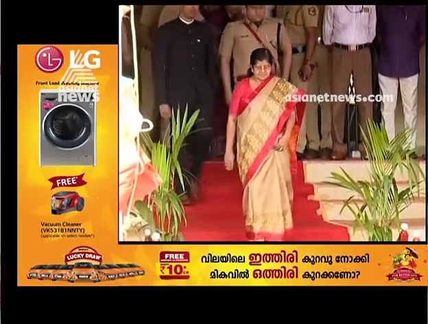 മന്ത്രി പത്തു മിനിട്ട് ഗതാഗതക്കുരുക്കില്‍, മൂന്ന് പൊലീസുകാര്‍ക്ക് സസ്‌പെന്‍ഷന്‍