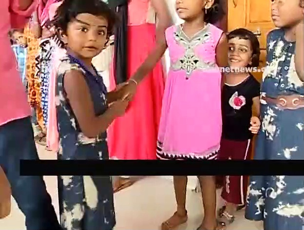 പെയ്തിറങ്ങിയ ദുരിതം ആടിപ്പാടി നേരിടുകയാണ് ഈ കുരുന്നുകള്‍