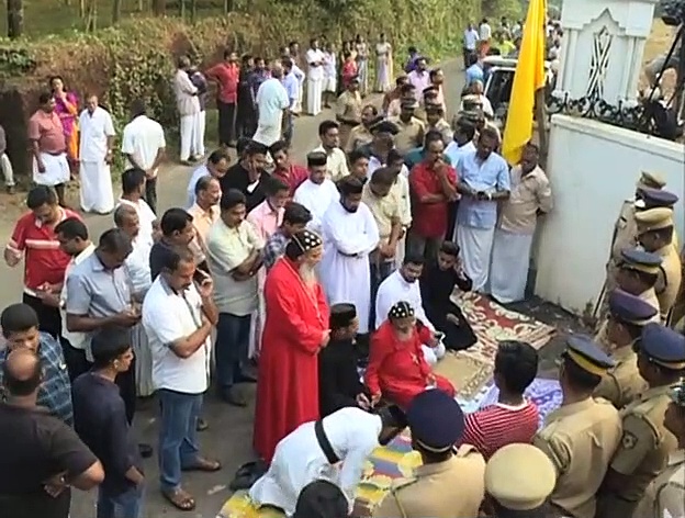 ശബരിമലയിലെ വിധി നടപ്പാക്കുന്ന സര്‍ക്കാര്‍ സഭ തര്‍ക്കത്തിലെ വിധിയില്‍ ഒളിച്ചുകളിക്കുമ്പോള്‍ :  കഥ നുണക്കഥ