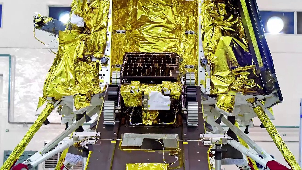 ചന്ദ്രയാൻ രണ്ട് ഇന്ന്  ചന്ദ്രന്‍റെ ഭ്രമണപഥത്തിൽ പ്രവേശിക്കും