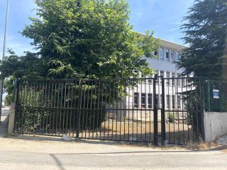 Bursa'da 3 okulun kullandığı salondaki dansöz olayının perde arkası