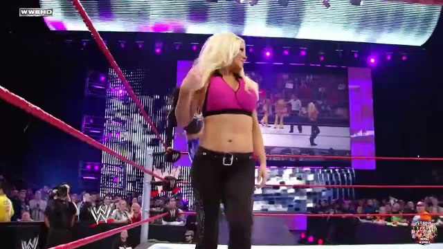 The Bella Twins vs. Jillian & Katie Lea | Highlights